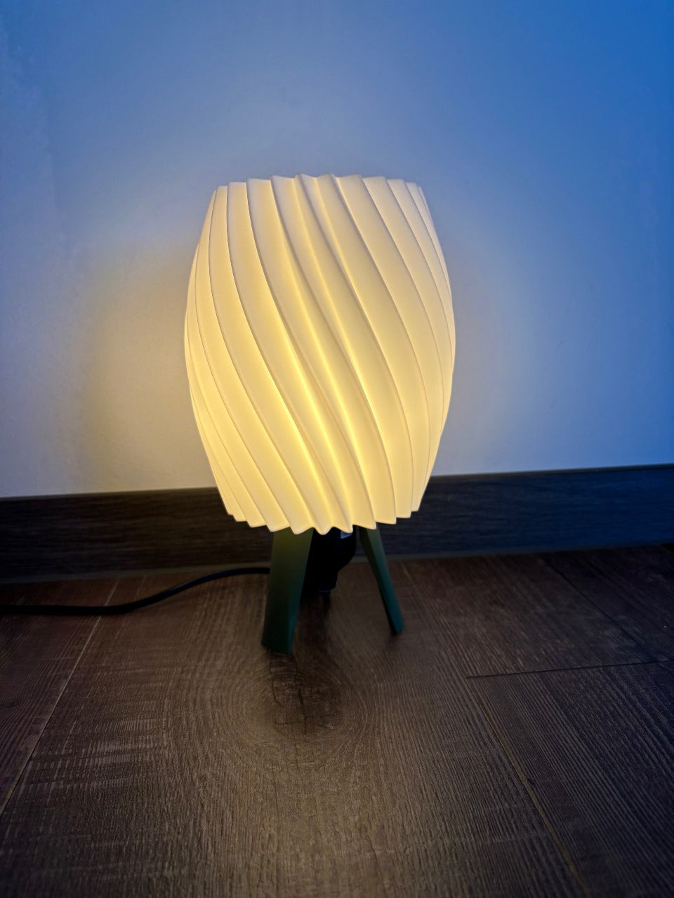 ✨Luxe Spiral Table Lamp (White Light)