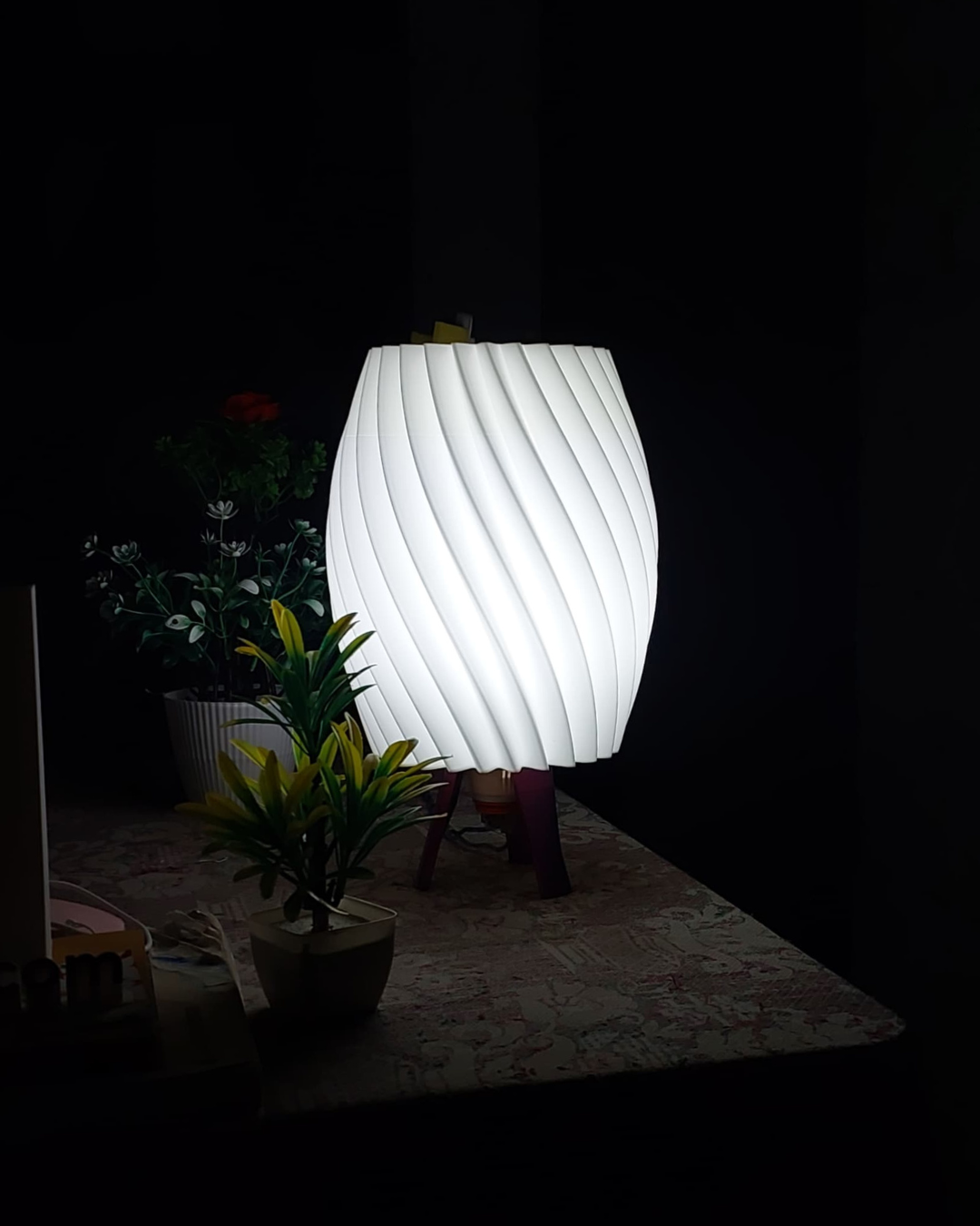 ✨Luxe Spiral Table Lamp (White Light)