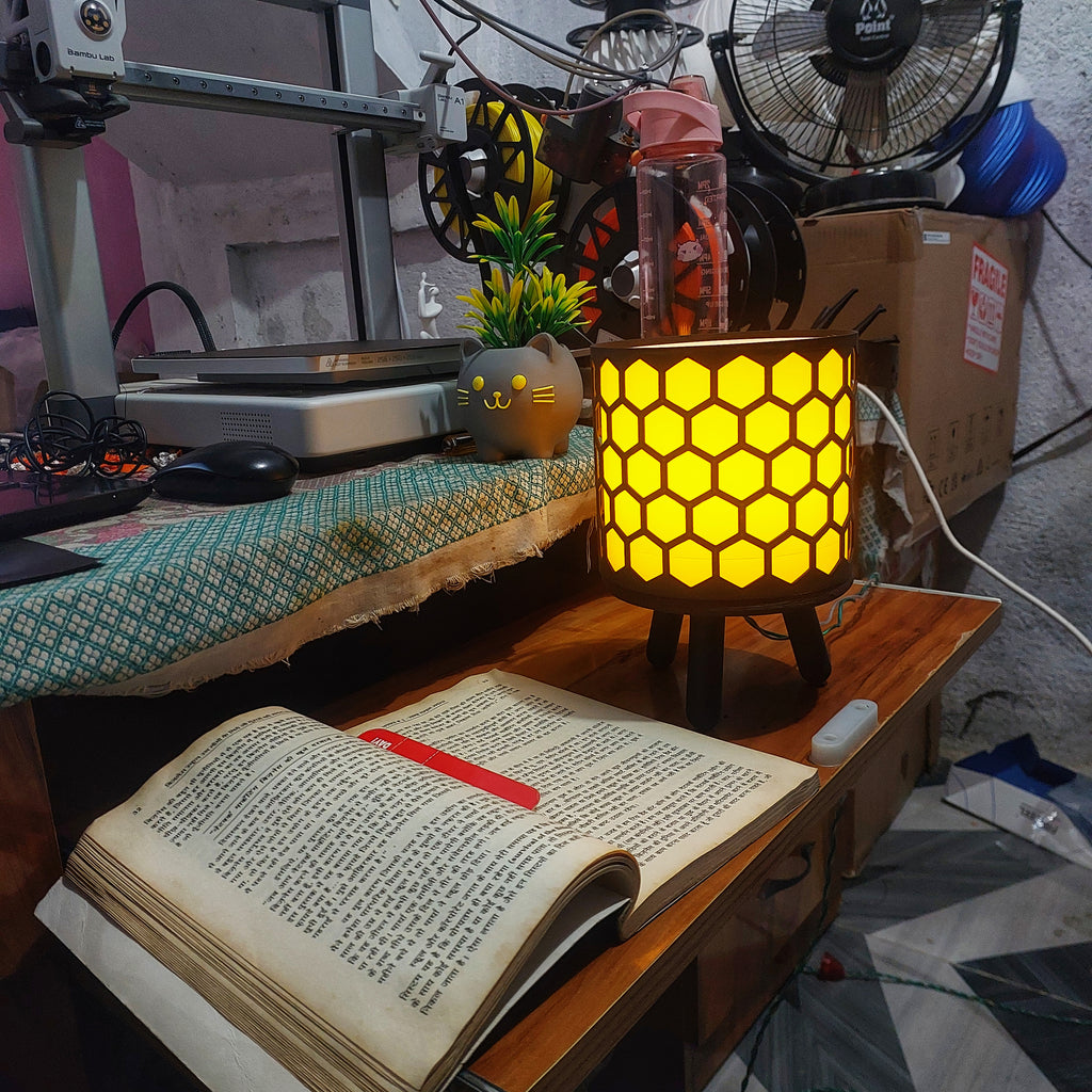 Honeycomb lamp