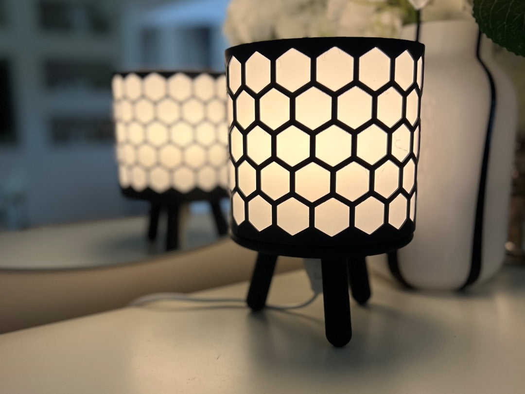 Honeycomb lamp